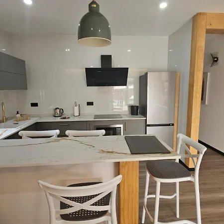 Casa Indira Holiday home *